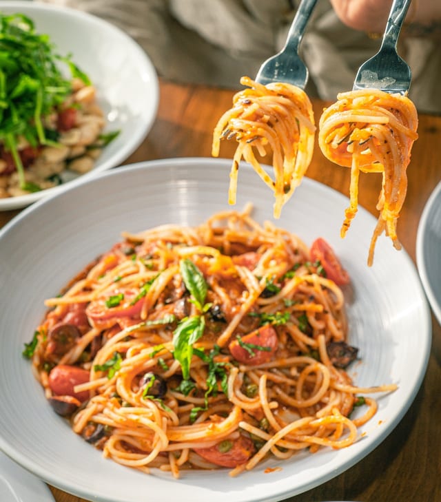 Spaghetti Puttanesca.