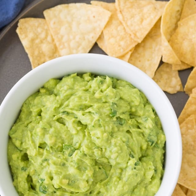 Guac & Chips (c).