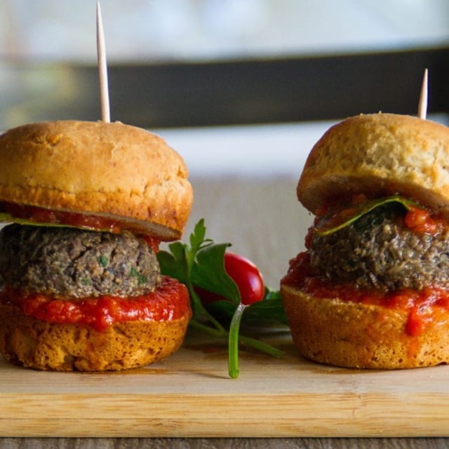 Meatless Sliders (c).